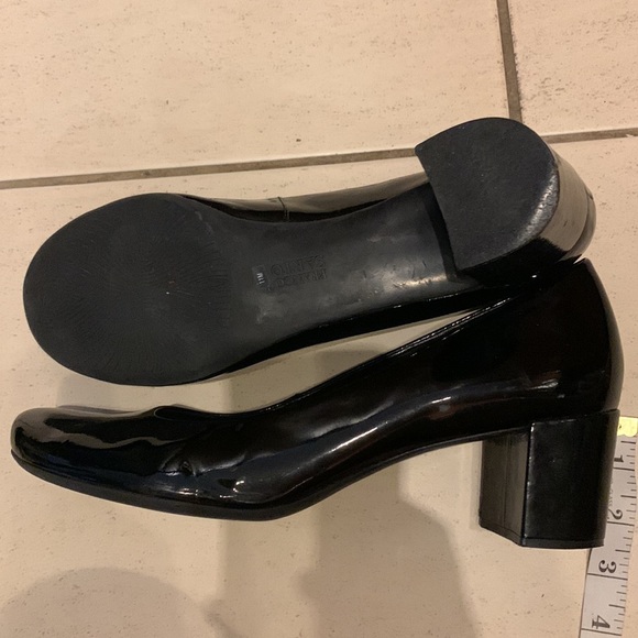Franco Sarto black patent pumps - Picture 2 of 2